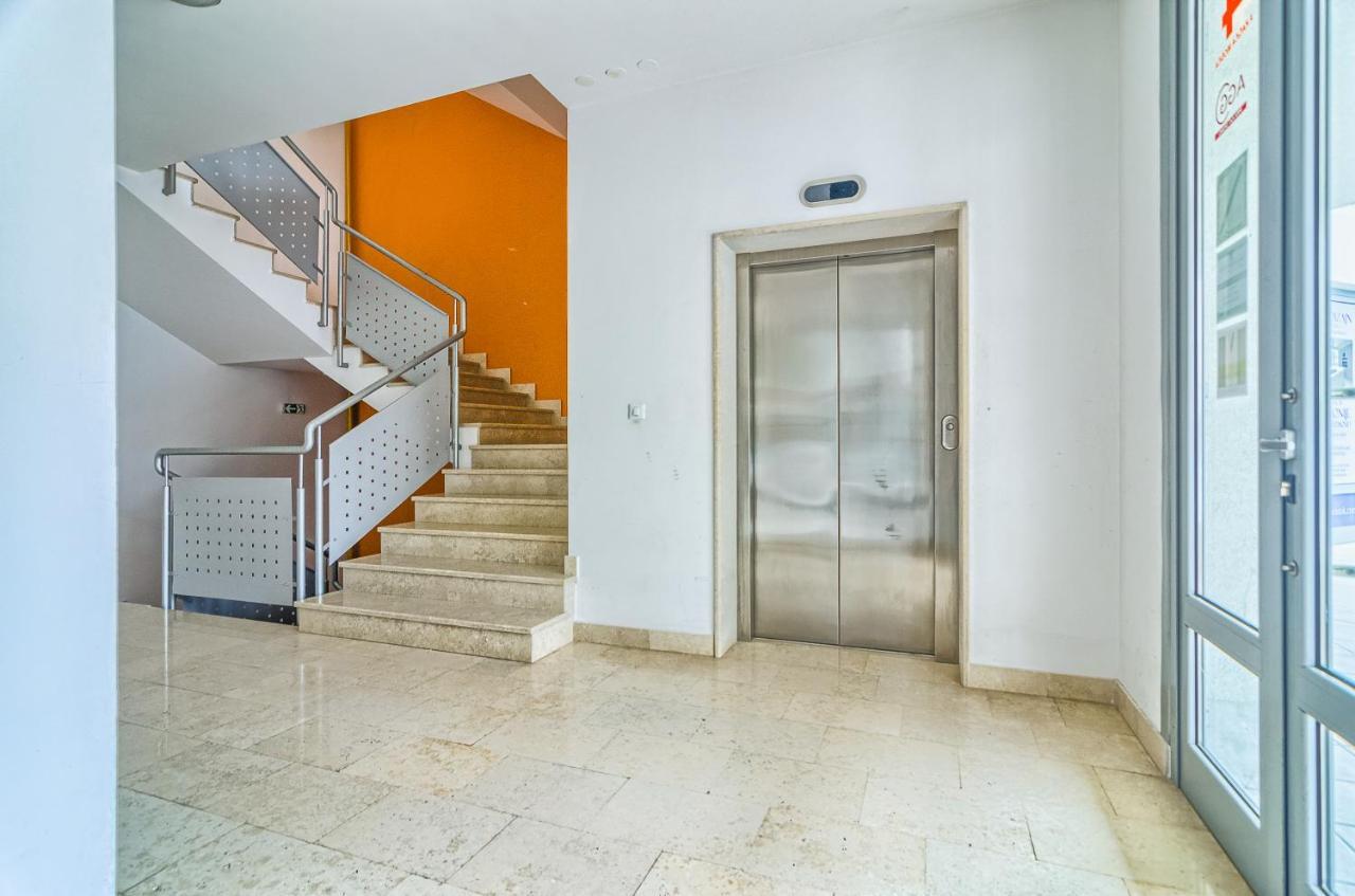 Silver Luxury Πούλα Εξωτερικό φωτογραφία