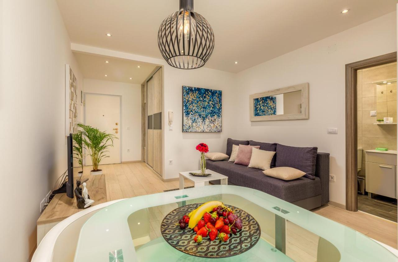 Silver Luxury Πούλα Εξωτερικό φωτογραφία